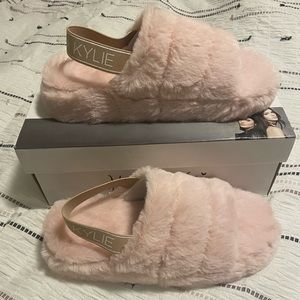Kendall & Kylie Sherry Slippers